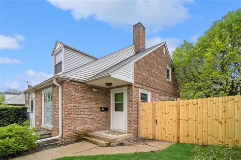 1425 ellinwood des plaines il|Willow Bridge